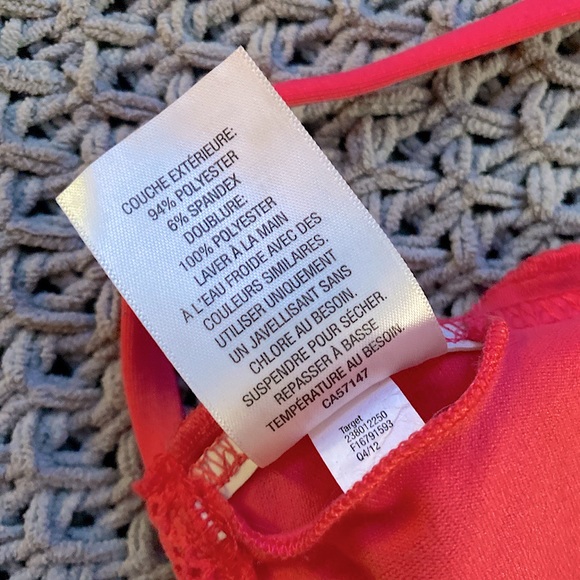 y2k Pink Self-Tie Halter Swimsuit Top 💕 - Picture 4 of 5